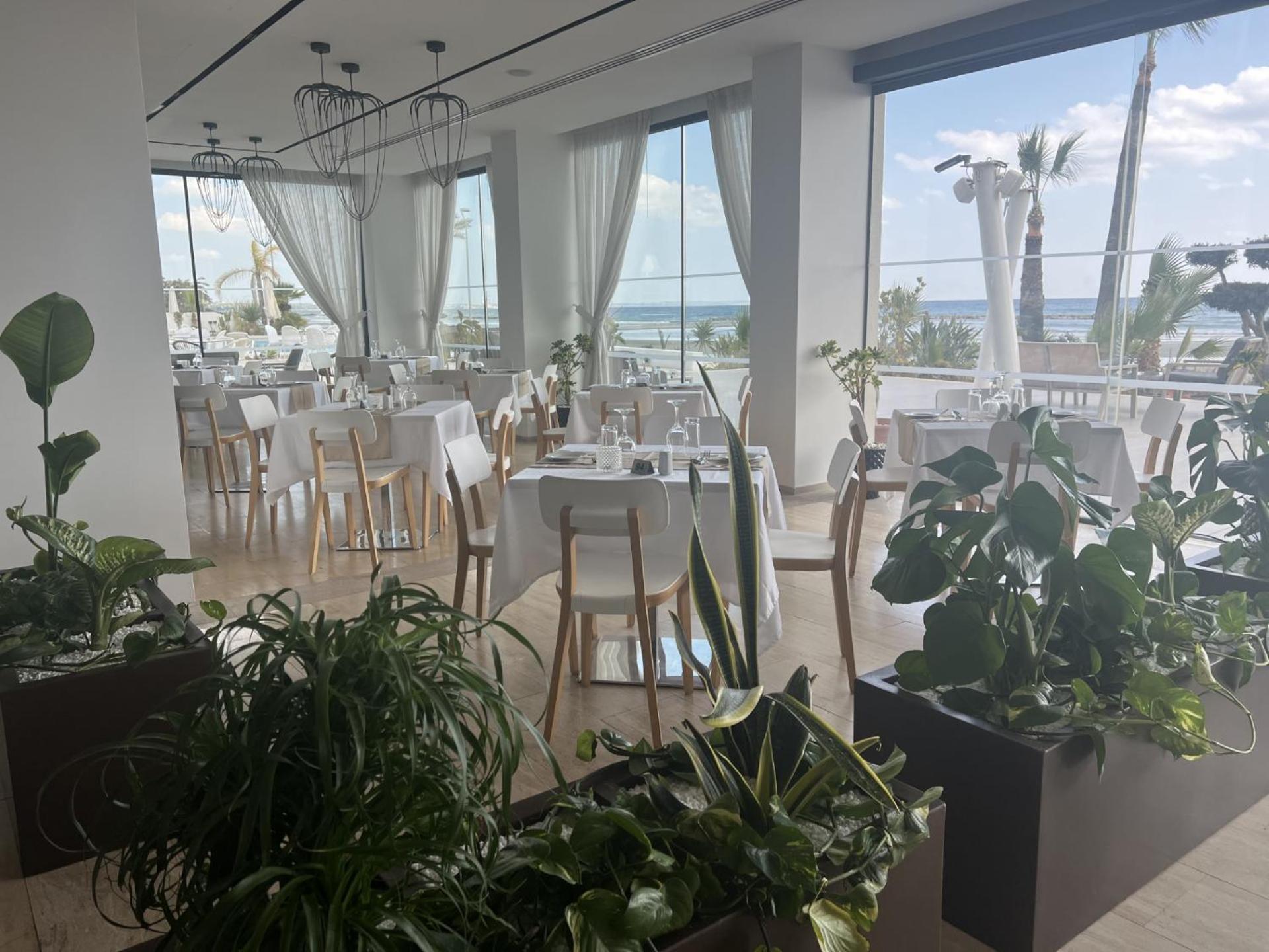 Lebay Beach Hotel Larnaca Bagian luar foto