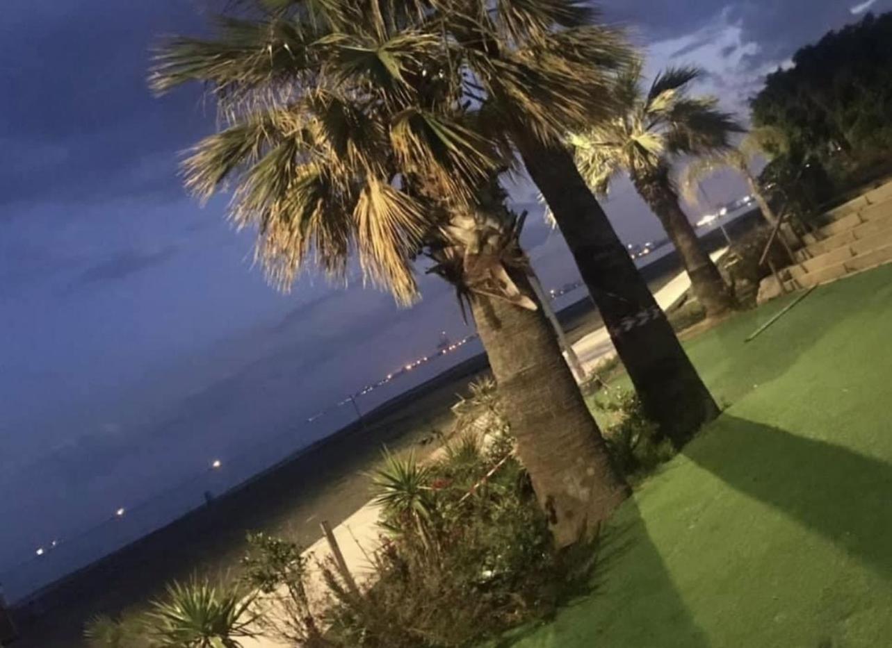 Lebay Beach Hotel Larnaca Bagian luar foto