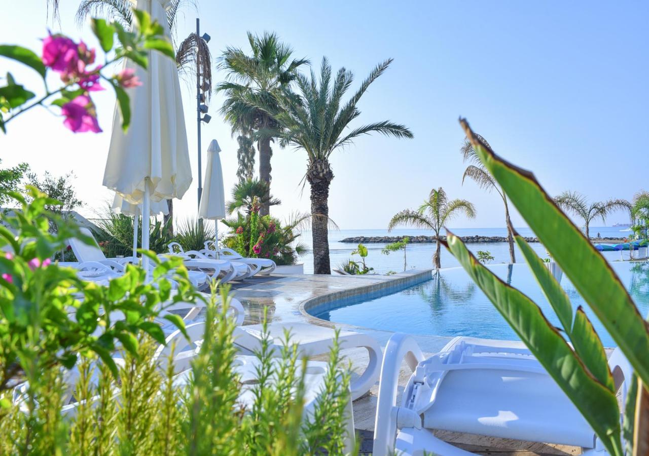 Lebay Beach Hotel Larnaca Bagian luar foto