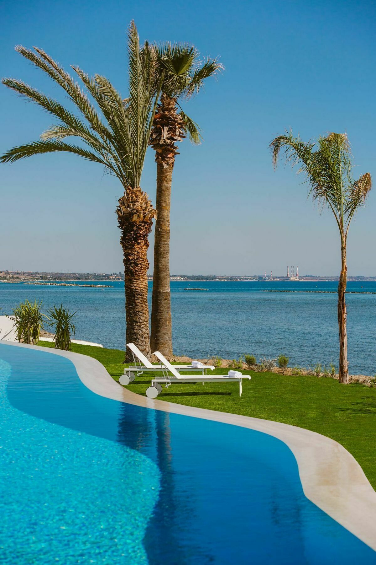 Lebay Beach Hotel Larnaca Bagian luar foto